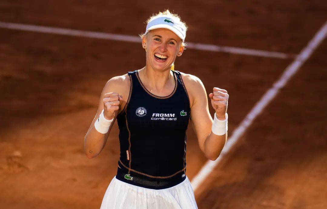 九游体育app 阿扎伦卡焦点对战，C罗与90激战C9分钟，夺冠胜负难料！